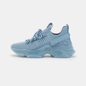 Skor Steve madden  - Sneakers från Steve madden Aldrig använda Nypris 900kr 