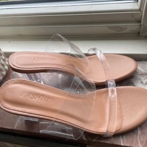 Klackskor - Klackskor i storlek 38! Helt oanvända 🌸 klackhöjd 7cm! 