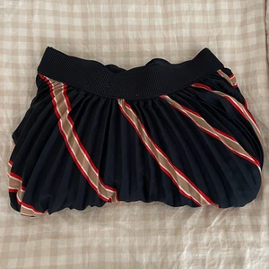 Kjol från lindex - Aldrig använd, som ny!☺️