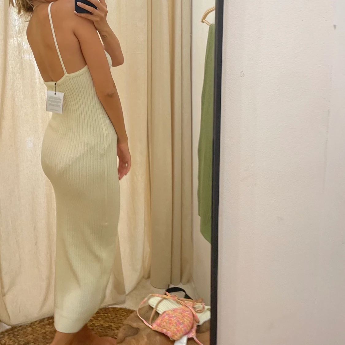 Stickad vit klänning - 91