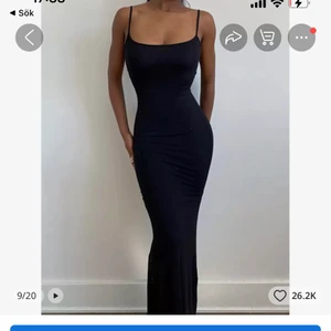 Svart långklänning  - Strl S