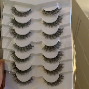 Lösögonfransar  - Fina fransar från SHEIN 