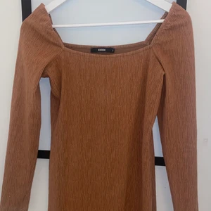 30:- STYCK - Klänningar 30 kr från bikbok storlek S