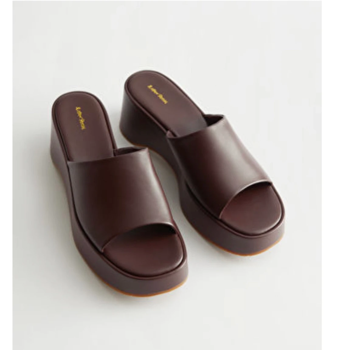 NYA & Other stories platforms