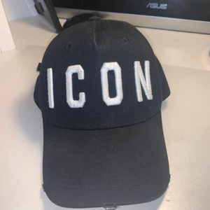 Dsquared2 ”ICON” keps - Försiktigt anständig dsquared keps! Fortfarande frääsch! Skick 7/10