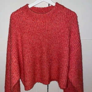 Stickad fin tröja, fin vårfärg - Stickad tröja från Ginatricot, sköntröja och fin till både vardag och festligare tillfällen 