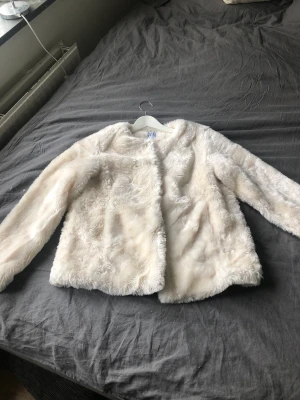 Pälsjacka Saint tropez - Pälsjacka från saint tropez stl s 