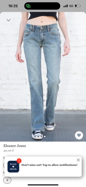 Brandy Melville - Säljer dessa jeans då som inte har någon användning,haft dom ett tag men i bra skicka. Skriv för fler bilder,köpare står för frakt💕