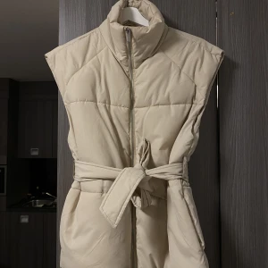 Vero moda väst - Storlek XS  Tvättad, fint skick!
