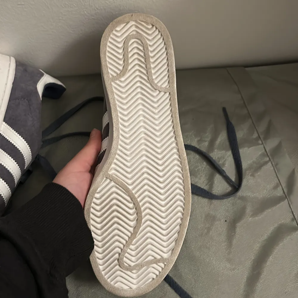 Adidas campus sneakers Använda 3 gånger. Skor.