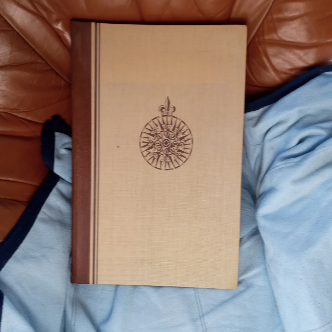 Antik , Register till Bonniers stora Världsatlas , årgång 1951. 50 cm stor bok.