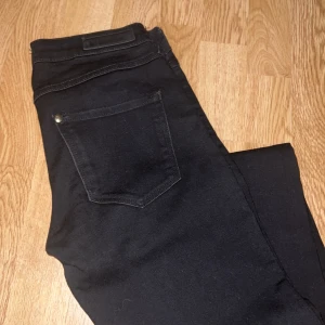 Bygor - Knappt använda bara tar plats i garderoben!♡