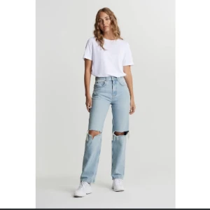 Fina 90s - Säljer dessa då de aldrig kommer till användning längre! nypris 499 säljer de för 100kr!  KÖP KÖP KÖP VOLL BLI AV ME ALLT 