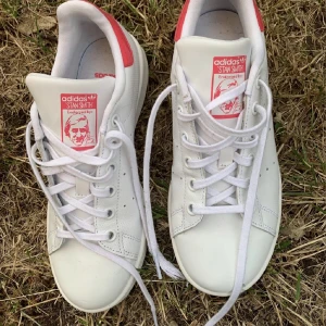Vår skoe - Stan Smith skor! Sparsamt använda💞
