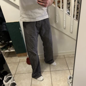 Levis manchesterbyxor  - Riktigt feta levis baggy manchesterbyxor. Jag är 182~  Pris går att diskutera🙂