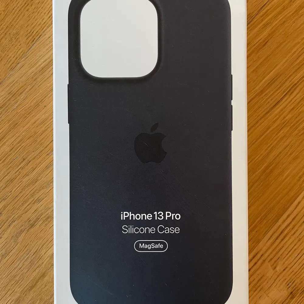 Helt nytt iPhone skal med MagSafe av Apples egna märke. Pris kan diskuteras!🖤. Övrigt.