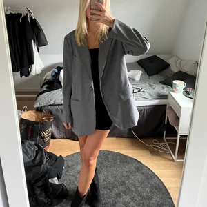 grå oversized kavaj hm - grå oversized kavaj!