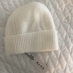 Mössa NAKD - För någon med litet huvud! Frakt tillkommer!