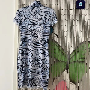 funky dress  - funky dress 