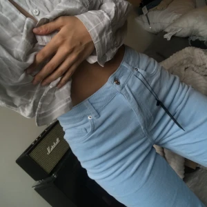 MANCHESTERBYXOR VEROMODA - Inköpta på Nelly där de nu är slutsålda. Byter endast om någon har dessa i beige! Frakt tillkommer!