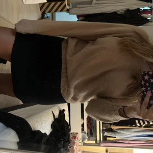 Beige stickad tröja från Zara - Beige stickad zara, frakt tillkommer