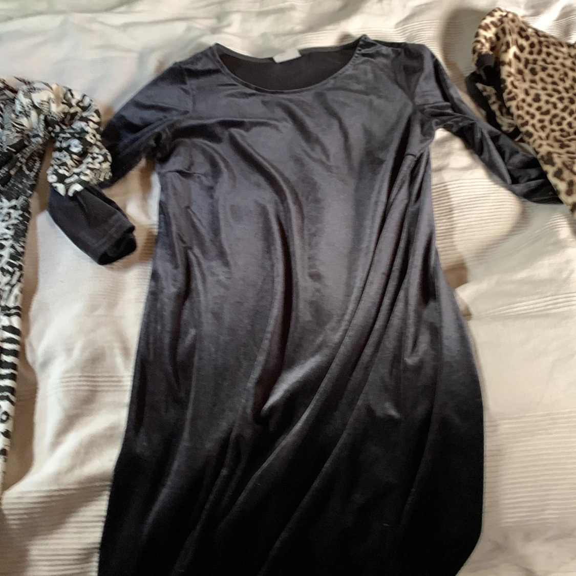 3 klänningar säljes  - 90