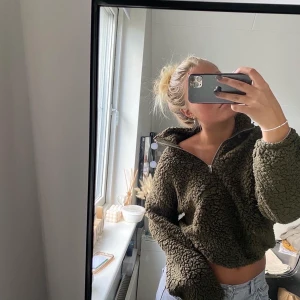 Mosig hösttröja  - En perfekt tröja inför hösten, super mysig! 🍁🍁