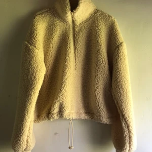 Teddy tröja/jacka - Helt ny och oanvänd 😆