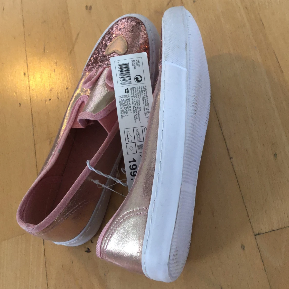  Nya oanvända skor  - 91