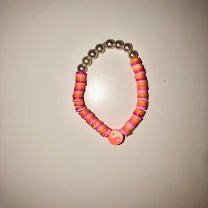 Orange temat armband💗😯 - Finns i flera färger!💗😯