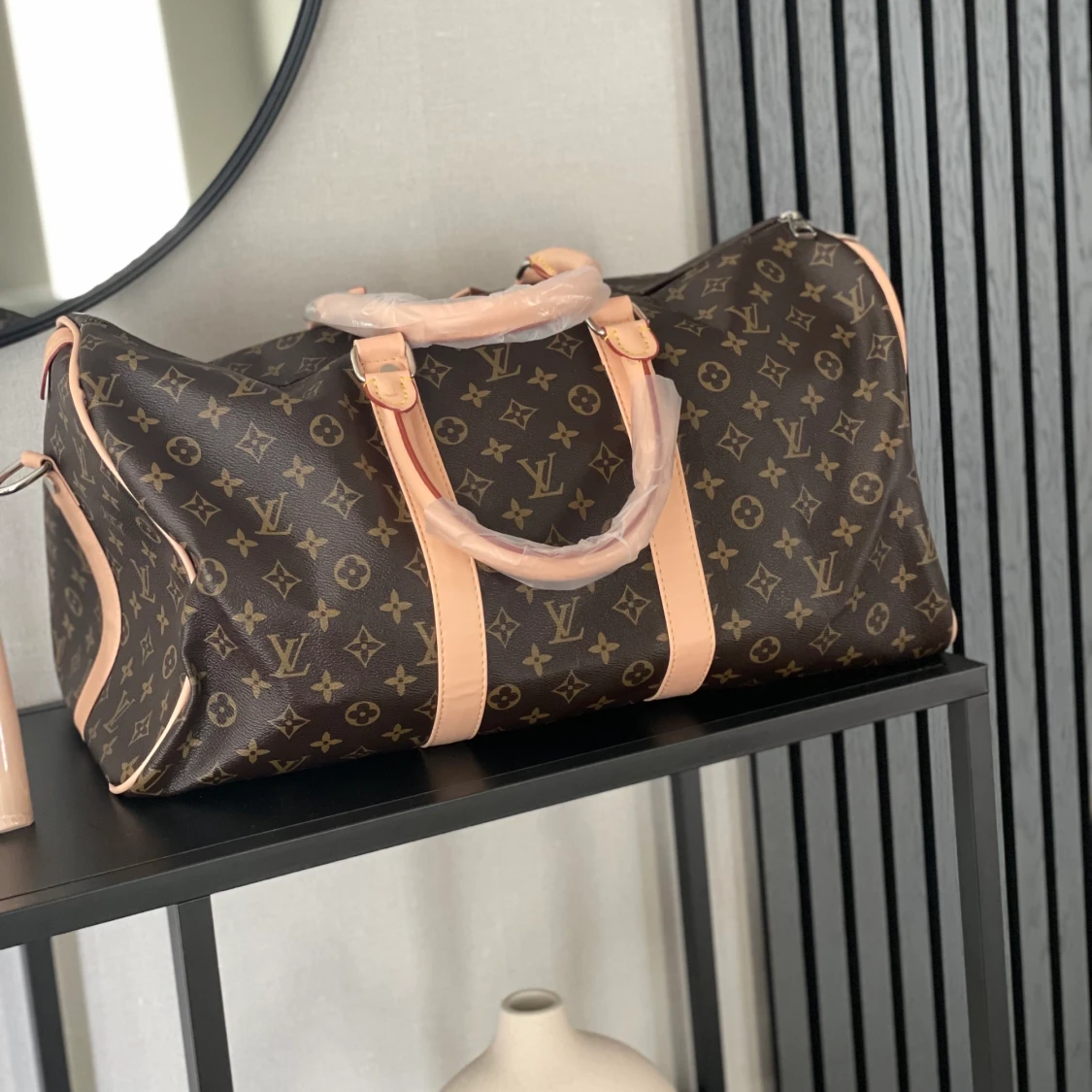 Helt ny, louise vuitton väska