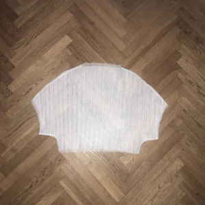  - Jättehärlig top från weekday. 