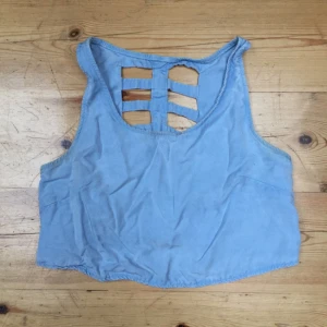  - Linne köpt i Amsterdam, går att stryka om så önskas. 