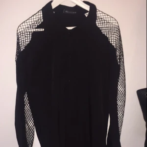  - Superfin skjorta från religion! 