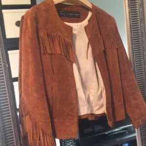  - Äkta mocka från zara, använd väldigt fåtal gånger