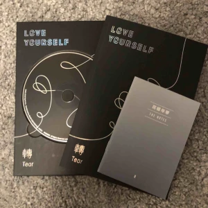  - Love yourself, tear album i version R av BTS. Endast öppnat och är i princip i nyskick. Priset går att diskutera vid snabb affär och köparen står för frakten. Jag möts även upp i Borlänge/Falun. <3
