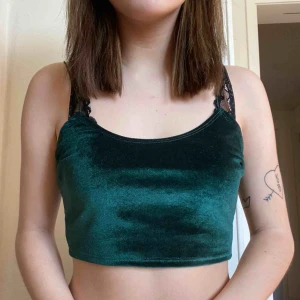  - Snygg topp från Nelly! Köpte den till nyårsfirande och har därefter inte blivit använd. 💋