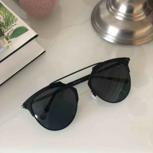  - Coola solglasögon från Gina. Uv 400. Dior inspirerade tror jag :)