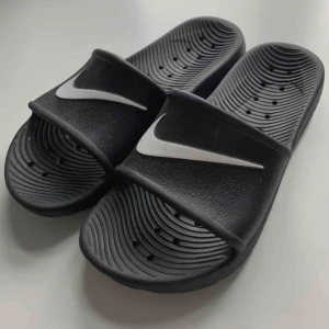  - Tofflor från nike