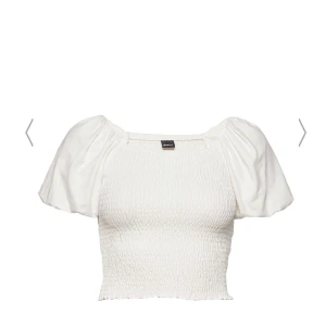 Tröja  - Säljer en jätte fin tröja som jag använt 1 gång,storlek s,100kr+frakt 