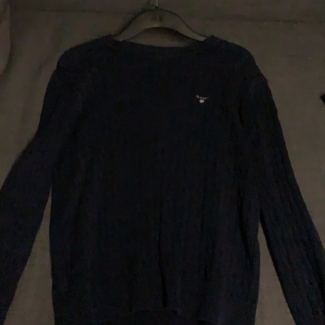 Gant kavelstickad tröja