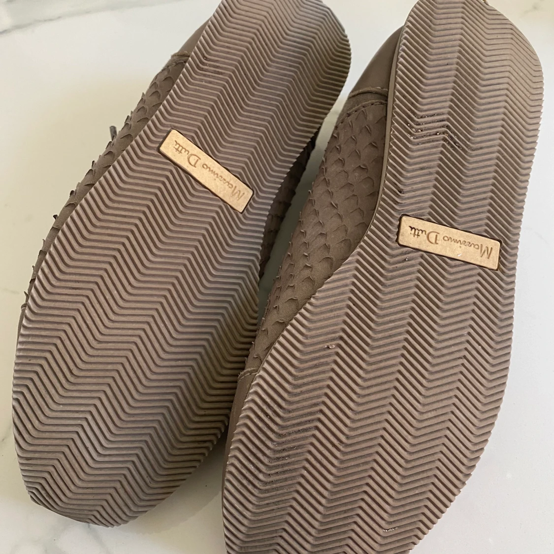 Massimo Dutti sneakers 👟 36 - 91