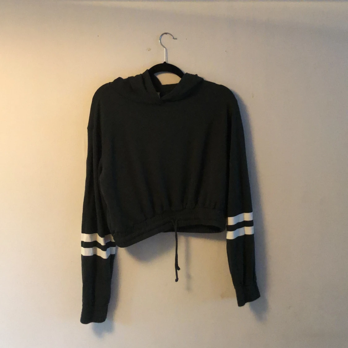 Croppad hoodie