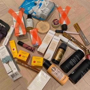  - Alla grejer 30kr st | (estelle & Thule 50kr/st) | alla nagellack=30kr |  OBS!! Måste köpa minst 3 grejer. Plus köparen står för frakt OBS!! ALLT ÄR OANVÄNT 