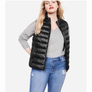  - Väst från mango använd några gånger bara. Storlek M. Nypris 399kr