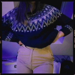  - Jättemysig blå stickad tröja 💗