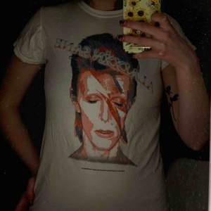 En David Bowie t-shirt. Frakt tillkommer 📦
