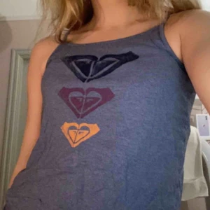  - Jag är 161 och väger 56 kg! Den är aldrig använd. Kan mötas i Sthlm, annars betalar du för frakt ❤️