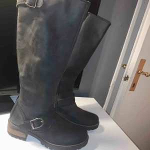  - Parkwest skor andvända 1 gång Nypris 2000kr