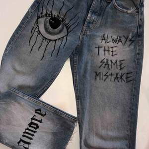 Beställ dina egendesignade jeans från oss på Ex Animo UF!!  Hör av er i meddelande eller besök vår instagram för fler bilder och information  @exanimo.uf